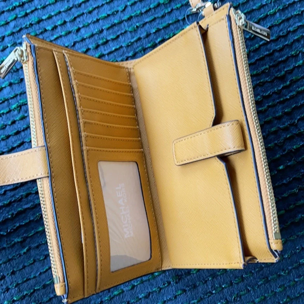 Michael Kors Jet Set Travel Marigold Double Zip Wristlet Leather